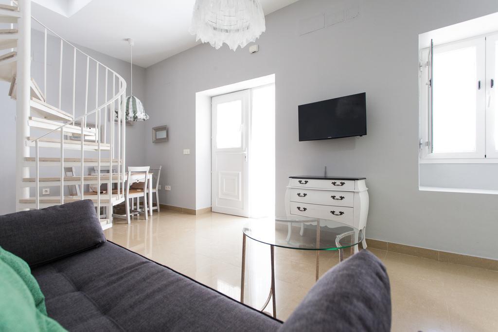 Apartamentos Alberto Lista 9 Sewilla Zewnętrze zdjęcie