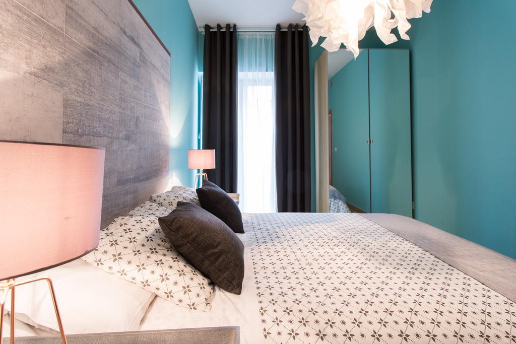 Apartamentos Alberto Lista 9 Sewilla Zewnętrze zdjęcie