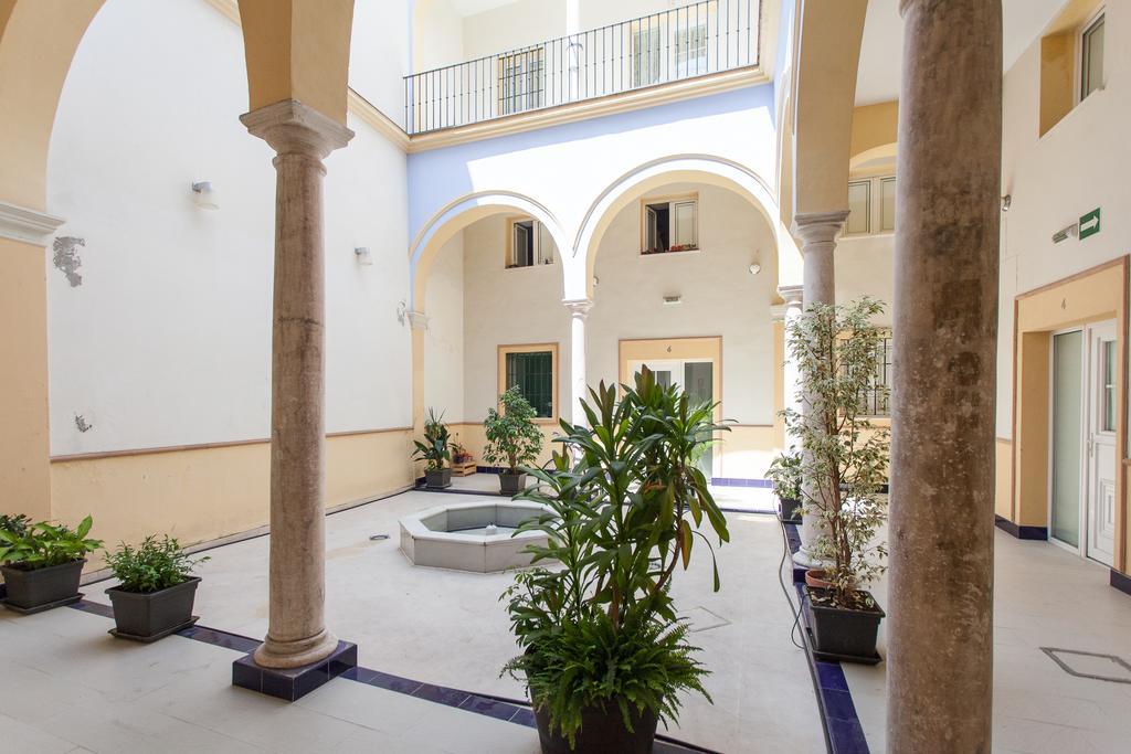 Apartamentos Alberto Lista 9 Sewilla Zewnętrze zdjęcie