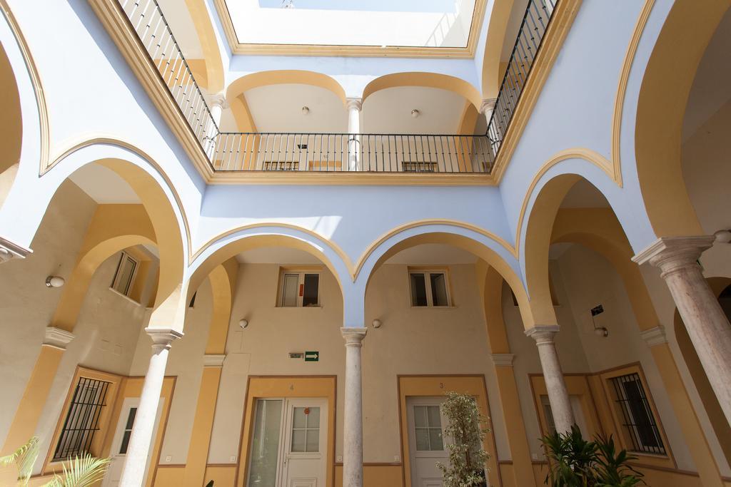 Apartamentos Alberto Lista 9 Sewilla Zewnętrze zdjęcie