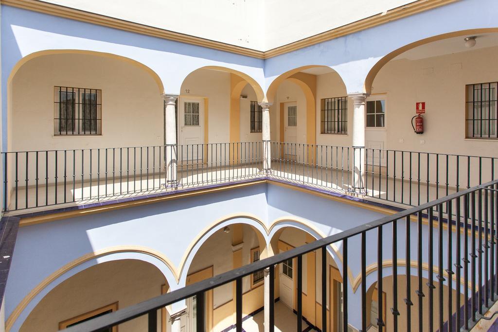 Apartamentos Alberto Lista 9 Sewilla Zewnętrze zdjęcie